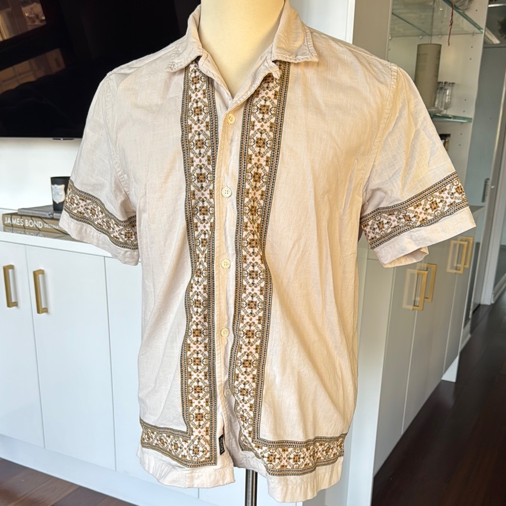 Todd Snyder Beige Embroidered Casual Button Down Shirt